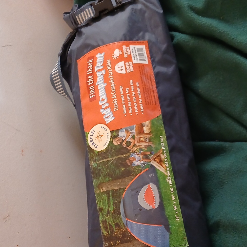 Kids camping tent .Simple 2 pole design.Roll top carry bag .Perfect size for 2